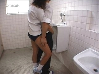 japanese schoolgirl likes handjob